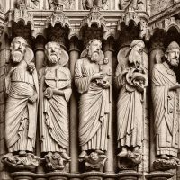 Notre-Dame-Chartres-escultura