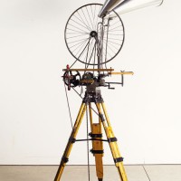 Los ilimitados alcances del dibujo en William Kentridge William-Kentridge_Sculpture_bicycle-wheel